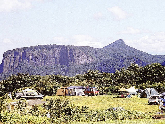 内山牧場キャンプ場 山梨県 オートキャンプ場マップ ソニー損保 Mapple